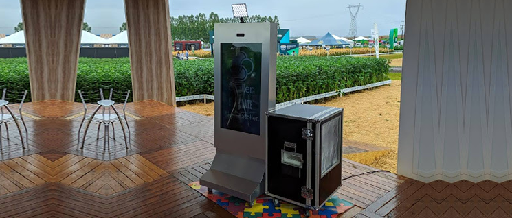 Totem de fotografia instantânea